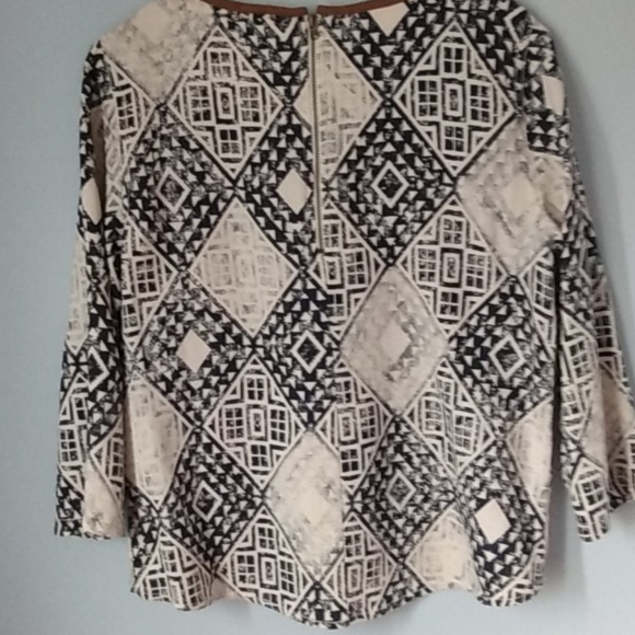 Blouse - Picture 2 of 4